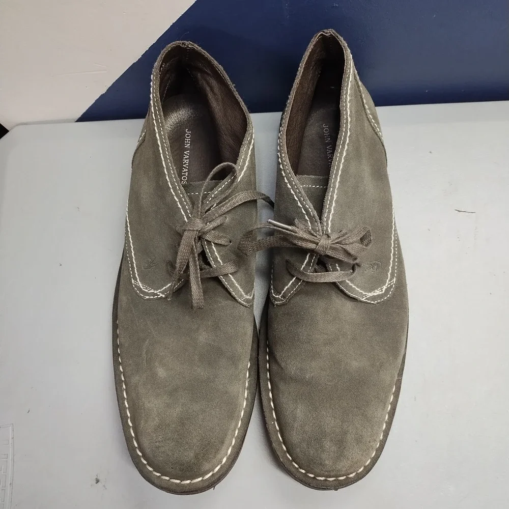 John Varvatos Chukka Boots Mens Size 11.5M Gray Contrast Topstitching Lace Up